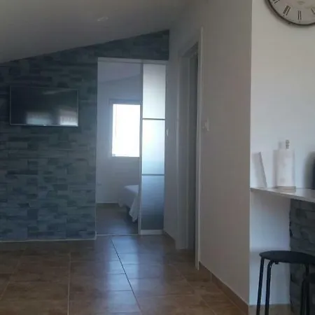 Apartmani Vir *